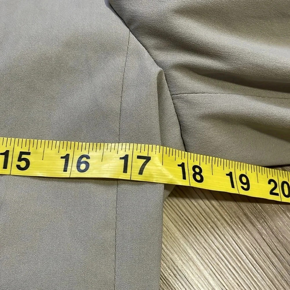 Hache blazer Tan Hidden snap closure Womens size 6 (42 Italy) Neutral Designer - Picture 6 of 11